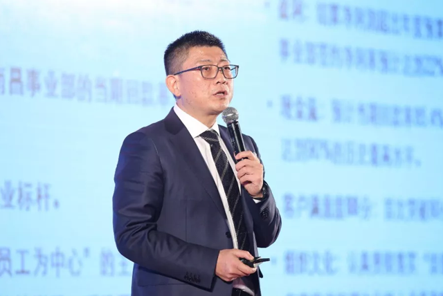 2018尊龙凯时地产筑梦，，，，，再出发！尊龙凯时迎新年会盛放纵行